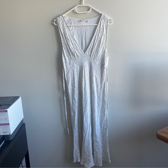 Wilfred Orchestra Dress Floral Size Medium - Picture 4 of 6